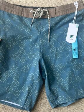 VISSLA Teal Floral-Pattern Boardshorts